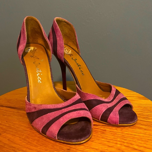 Vintage Shoes - Vintage Italian suede purple and lavender stiletto high heel shoes